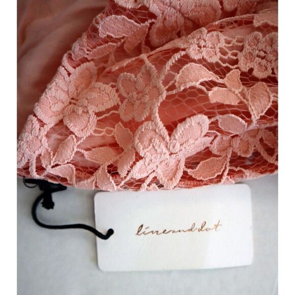 Line & Dot LR6201B Women's Sz Small Pink Floral Lace Sleeveless Lined Romper - Picture 4 of 12